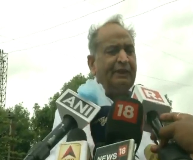 'Nikamma, Nakara': Ashok Gehlot's fresh salvo on 'baby face' Sachin Pilot